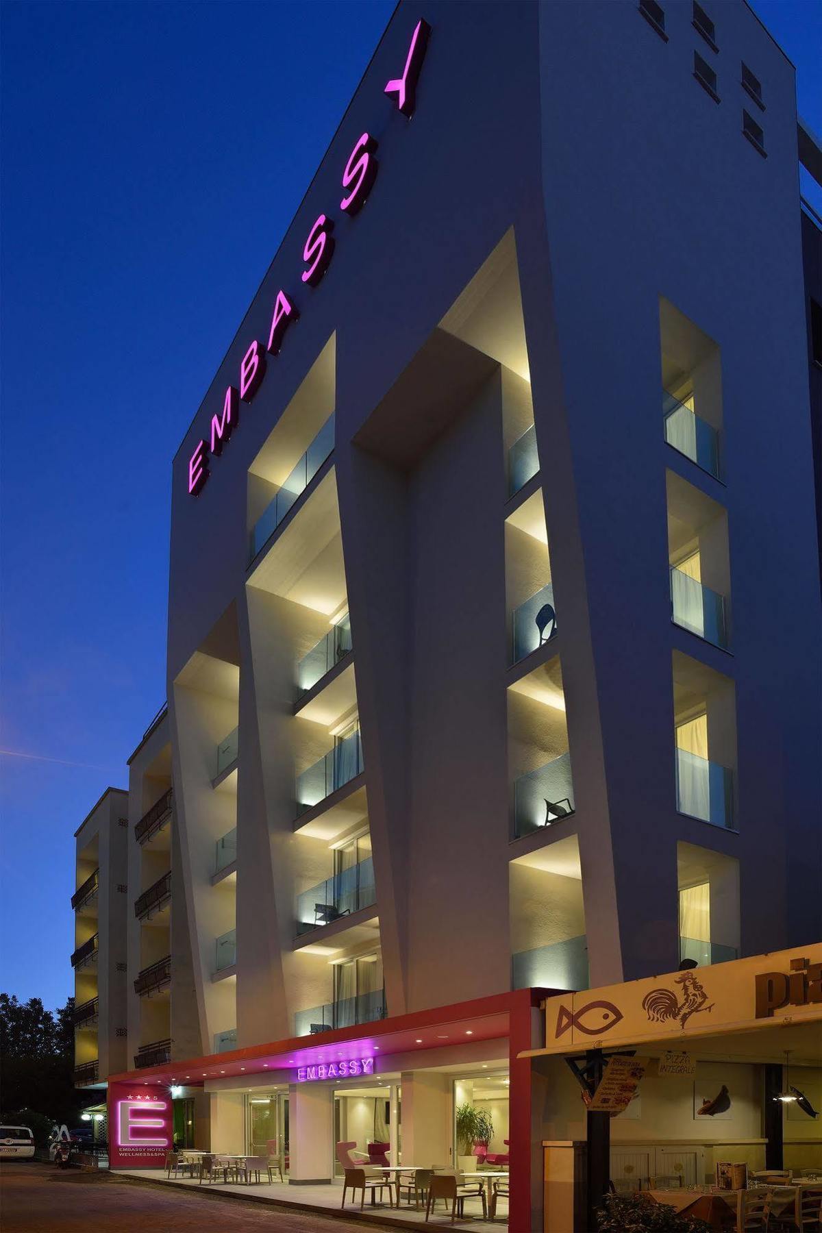 Embassy Hotel & Spa Cattolica Exteriör bild